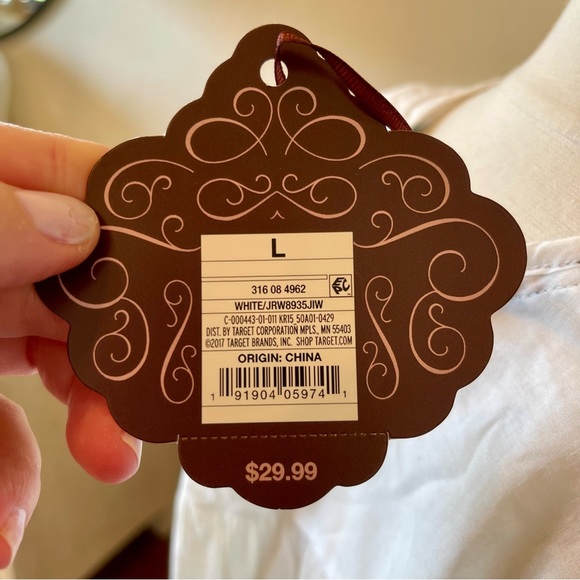 New with tags.  Knox Rose, white summer top with lace crochet detailing.  Size L - Picture 7 of 7